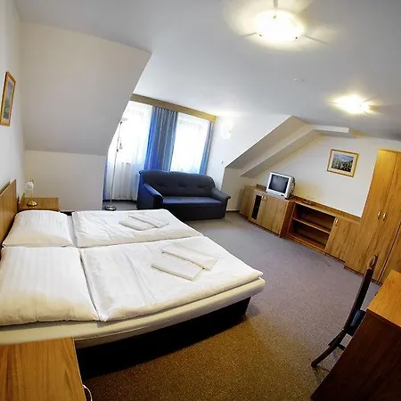 Hotel Kastiel Lucivna