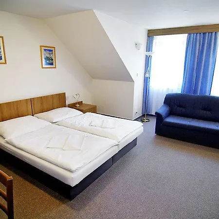 Hotel Kastiel Lucivna