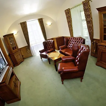 Hotel Kastiel Lucivna